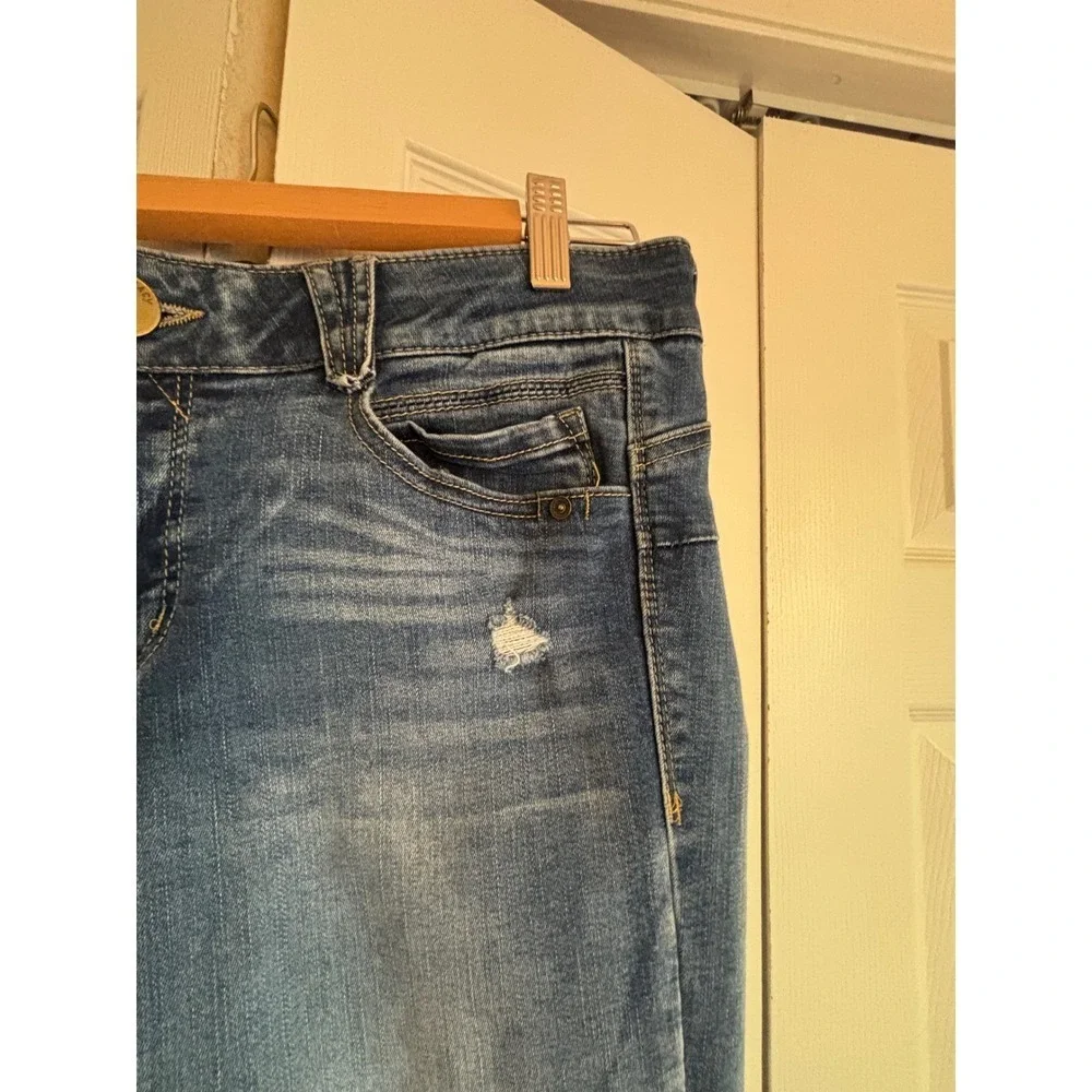 Democracy Ab Solution Skinny Jeans 10 Distressed Crop Stretch